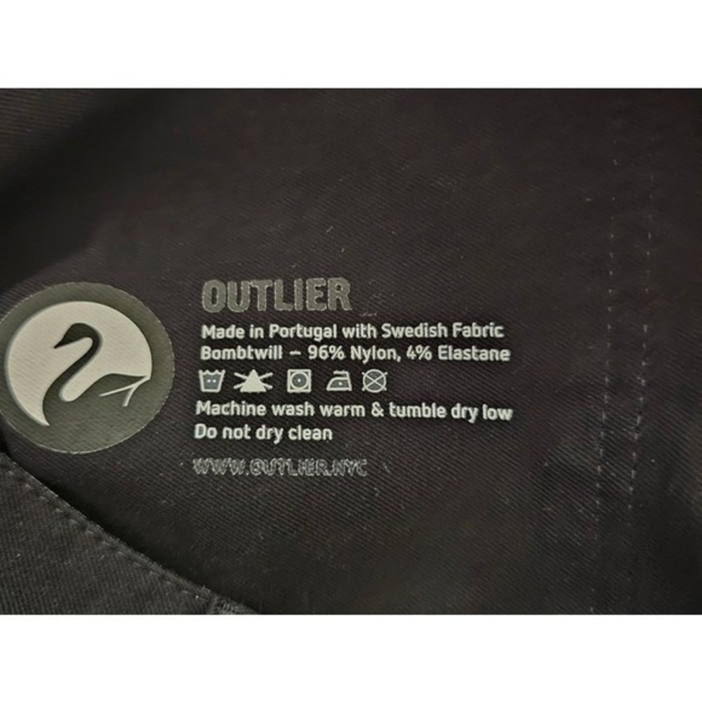 Outlier Bomb Dungarees Mens 30 Black Bombtwill Technical Slim Pants Gorpcore ~ - Picture 5 of 8